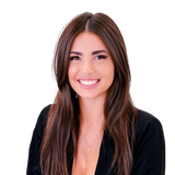 Portrait of Stephanie Weyer